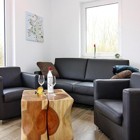 Doppelhaushaelfte Sprotte Am Breetzer Bodden In Vieregge Villa Exterior photo